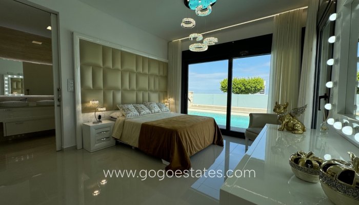 Te koop - Huis - Vrijstaande Villa - San Miguel De Salinas - San Miguel de Salinas Centro