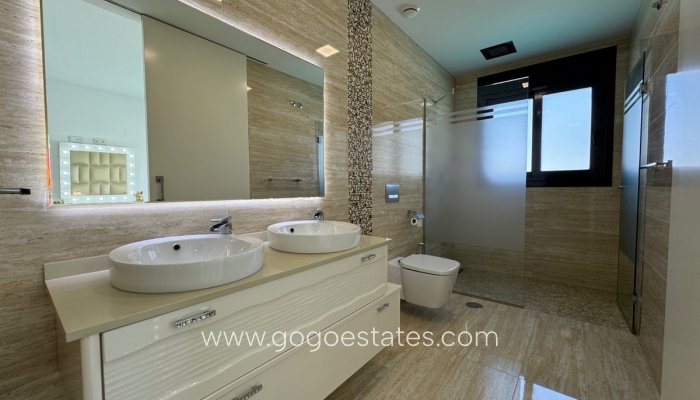 Te koop - Huis - Vrijstaande Villa - San Miguel De Salinas - San Miguel de Salinas Centro