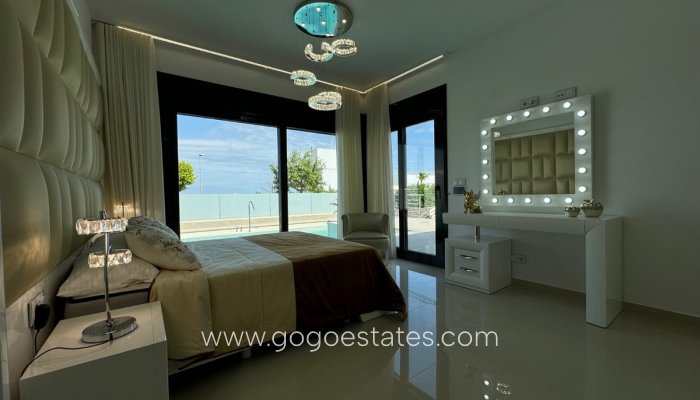 Te koop - Huis - Vrijstaande Villa - San Miguel De Salinas - San Miguel de Salinas Centro