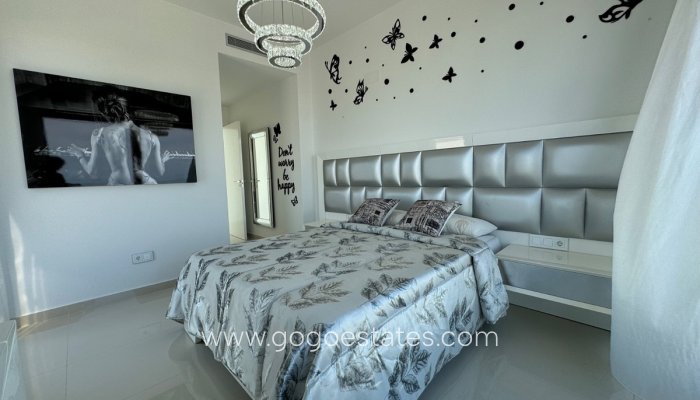 Te koop - Huis - Vrijstaande Villa - San Miguel De Salinas - San Miguel de Salinas Centro