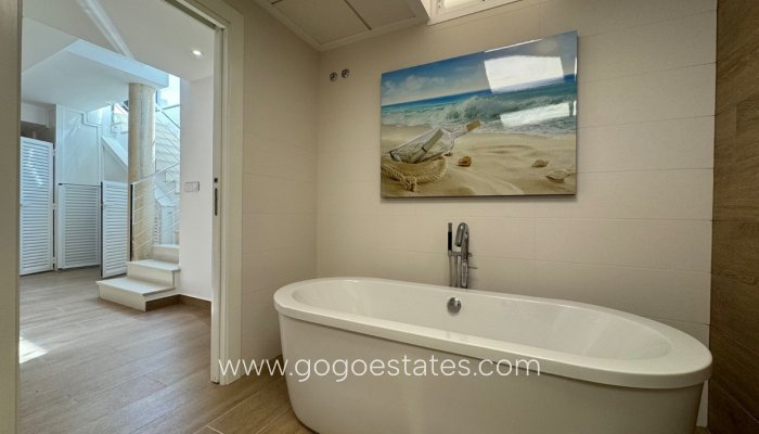 Te koop - Huis - Vrijstaande Villa - San Miguel De Salinas - San Miguel de Salinas Centro