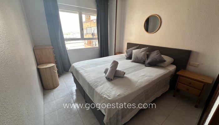 Te koop - Appartement - Appartement op de middelste verdieping - Torrevieja - Torrevieja Centro