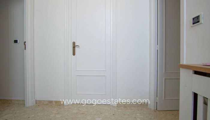 Te koop - Huis - Vrijstaande Villa - Dénia - Denia Centro