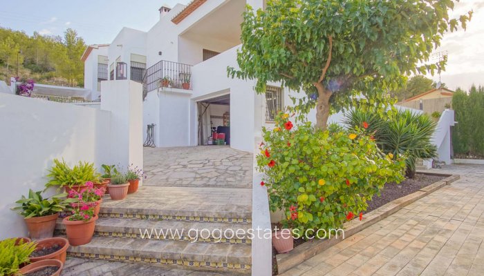 Te koop - Huis - Vrijstaande Villa - Dénia - Denia Centro