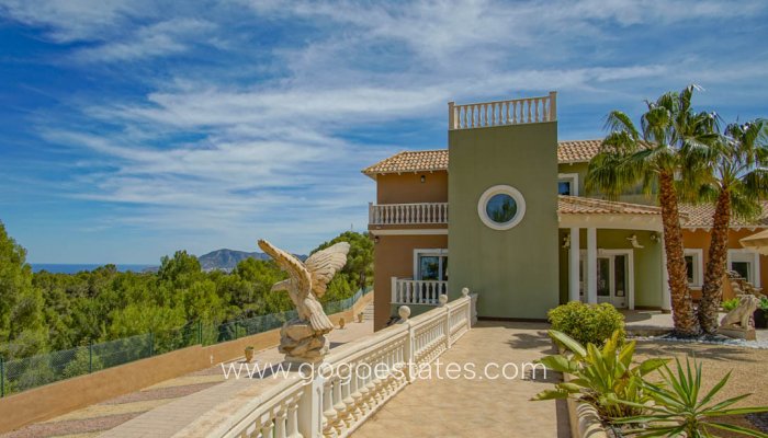 Te koop - Huis - Vrijstaande Villa - La Nucía - La Nucia Centro