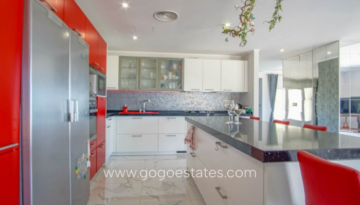 Te koop - Huis - Vrijstaande Villa - La Nucía - La Nucia Centro