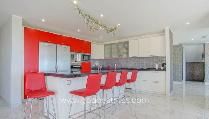 Te koop - Huis - Vrijstaande Villa - La Nucía - La Nucia Centro