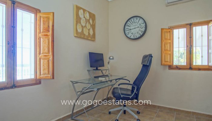 Te koop - Huis - Vrijstaande Villa - La Nucía - La Nucia Centro