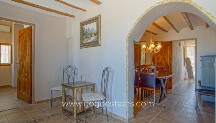 Te koop - Huis - Vrijstaande Villa - La Nucía - La Nucia Centro