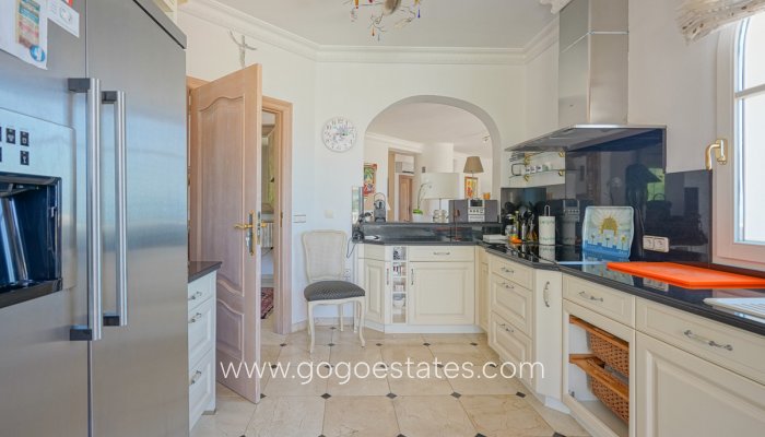 Te koop - Huis - Vrijstaande Villa - Pedreguer - Pedreguer Centro