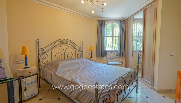 Te koop - Huis - Vrijstaande Villa - Pedreguer - Pedreguer Centro