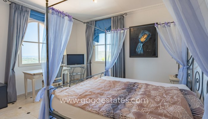 Te koop - Huis - Vrijstaande Villa - Pedreguer - Pedreguer Centro