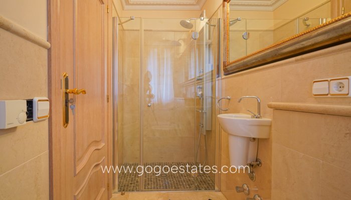 Te koop - Huis - Vrijstaande Villa - Pedreguer - Pedreguer Centro