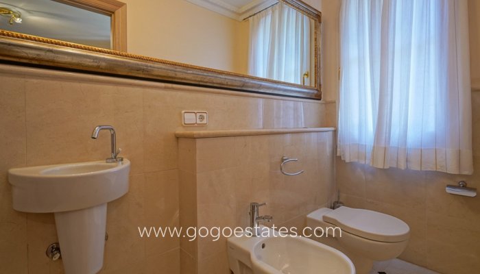 Te koop - Huis - Vrijstaande Villa - Pedreguer - Pedreguer Centro