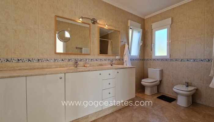 Te koop - Huis - Vrijstaande Villa - Teulada - Moraira