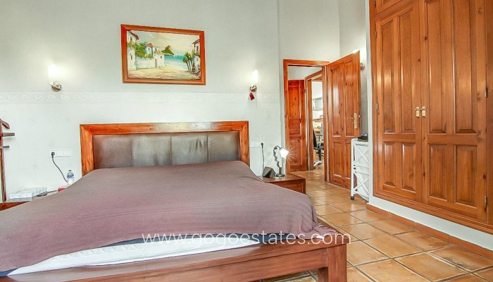 Te koop - Huis - Vrijstaande Villa - Benissa - Benissa Centro