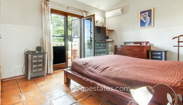 Te koop - Huis - Vrijstaande Villa - Benissa - Benissa Centro