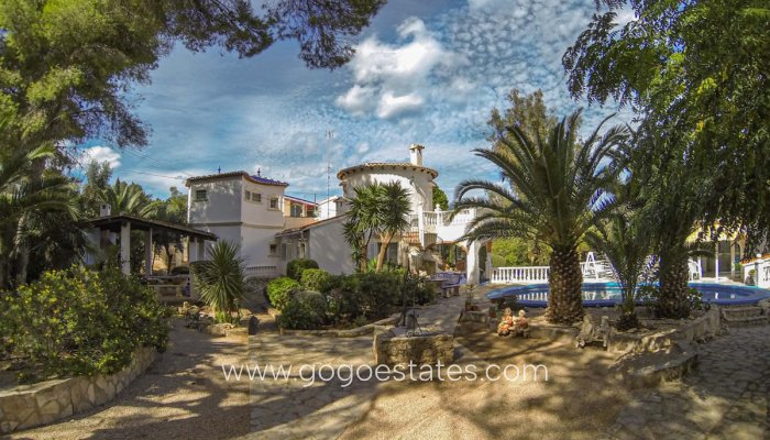 Te koop - Huis - Vrijstaande Villa - Dénia - Denia Centro
