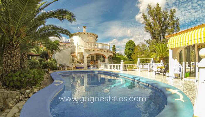 Te koop - Huis - Vrijstaande Villa - Dénia - Denia Centro