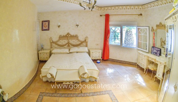 Te koop - Huis - Vrijstaande Villa - Dénia - Denia Centro