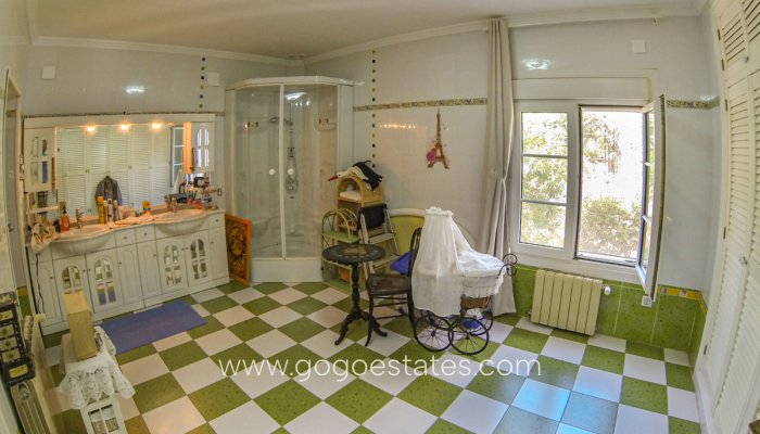 Te koop - Huis - Vrijstaande Villa - Dénia - Denia Centro