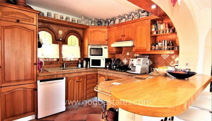 Wiederverkauf - Haus - Freistehende Villa - Benissa - Benissa Centro