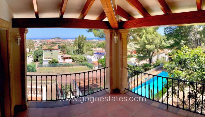 Te koop - Huis - Vrijstaande Villa - Dénia - Denia Centro