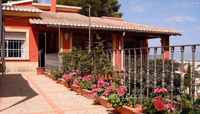 Te koop - Huis - Vrijstaande Villa - Dénia - Denia Centro