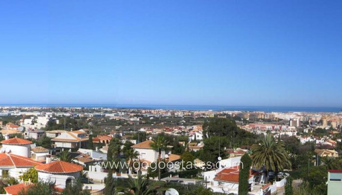 Te koop - Huis - Vrijstaande Villa - Dénia - Denia Centro