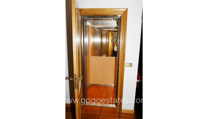 Te koop - Huis - Vrijstaande Villa - Dénia - Denia Centro