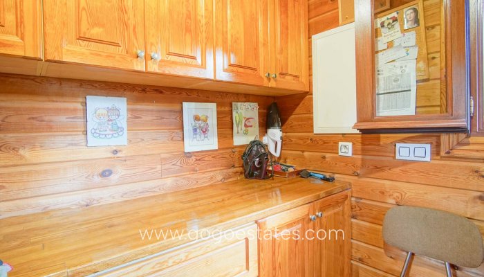 Revente - Maison - Villa Individuelle - Orba - Orba Centro