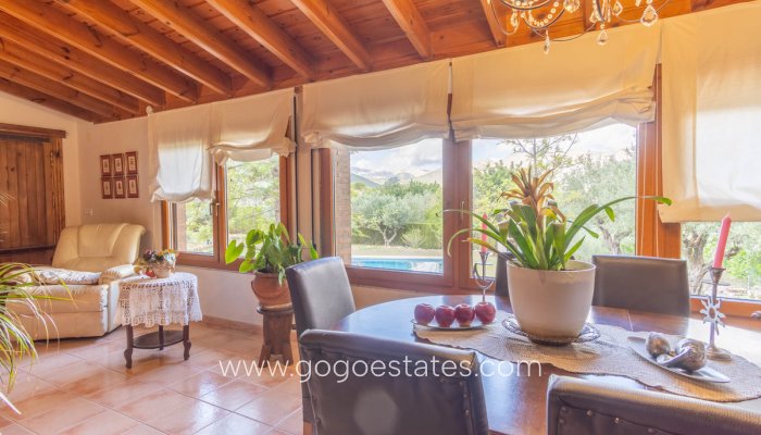 Revente - Maison - Villa Individuelle - Orba - Orba Centro