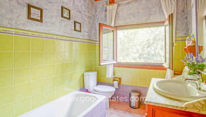 Revente - Maison - Villa Individuelle - Orba - Orba Centro