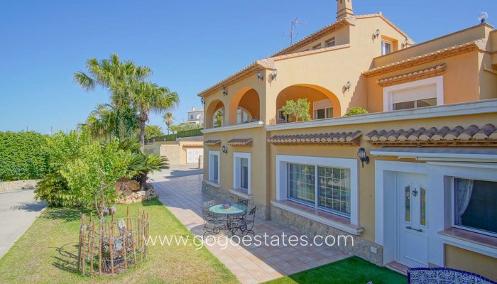 Te koop - Huis - Vrijstaande Villa - Benissa - Benissa Centro