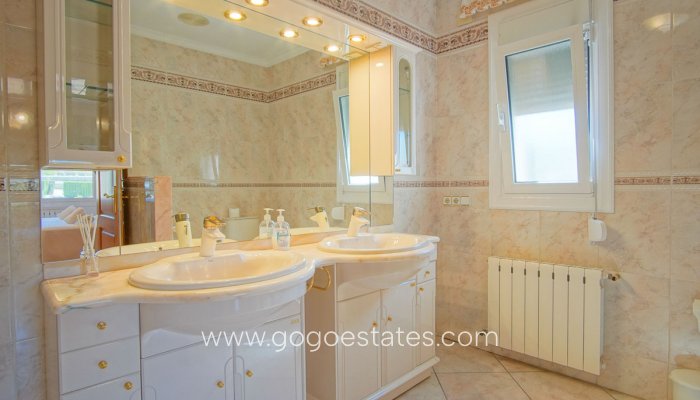 Te koop - Huis - Vrijstaande Villa - Benissa - Benissa Centro