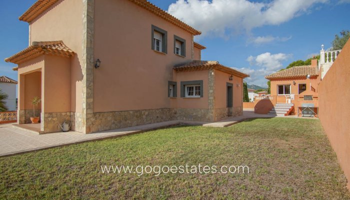 Te koop - Huis - Vrijstaande Villa - Calpe - Calpe Centro