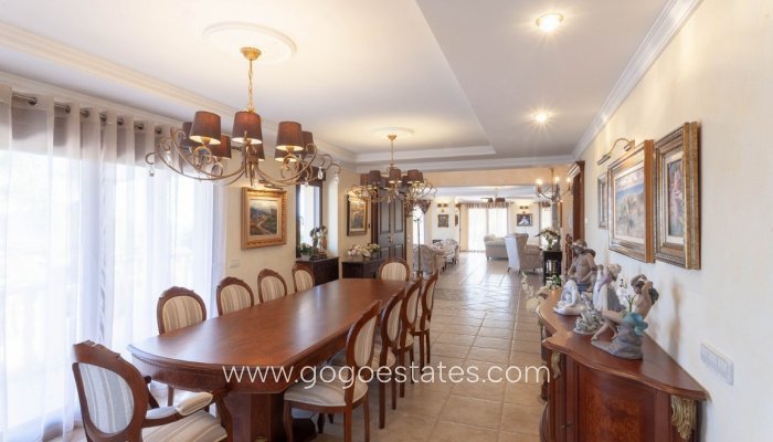 Te koop - Huis - Vrijstaande Villa - Calpe - Calpe Centro