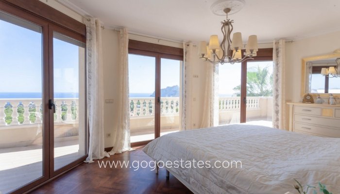 Te koop - Huis - Vrijstaande Villa - Calpe - Calpe Centro