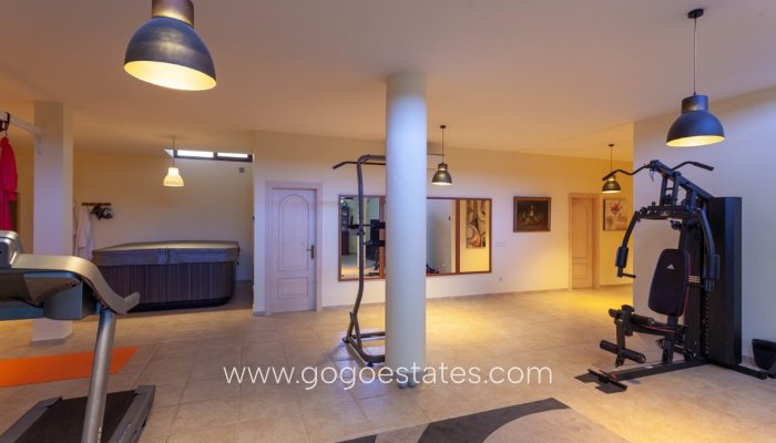 Te koop - Huis - Vrijstaande Villa - Calpe - Calpe Centro