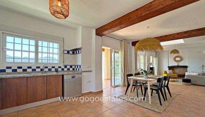 Te koop - Huis - Vrijstaande Villa - Jalon - Jalon Centro