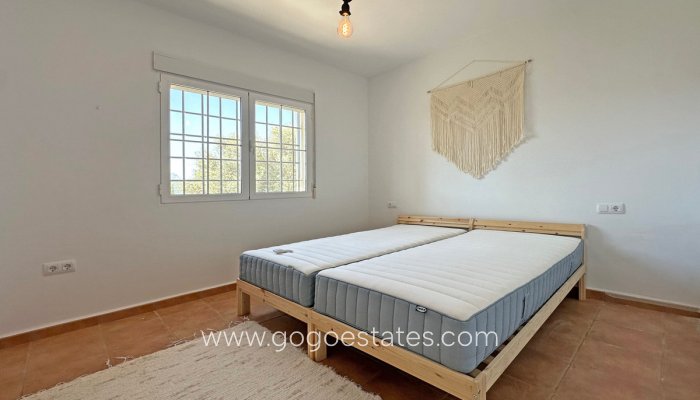 Te koop - Huis - Vrijstaande Villa - Jalon - Jalon Centro