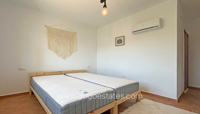 Te koop - Huis - Vrijstaande Villa - Jalon - Jalon Centro