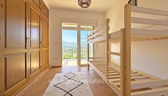 Te koop - Huis - Vrijstaande Villa - Jalon - Jalon Centro