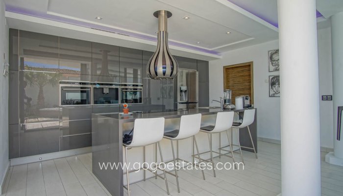 Te koop - Huis - Vrijstaande Villa - Altea - Altea Centro