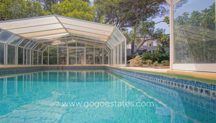 Te koop - Huis - Vrijstaande Villa - Dénia - Denia Centro