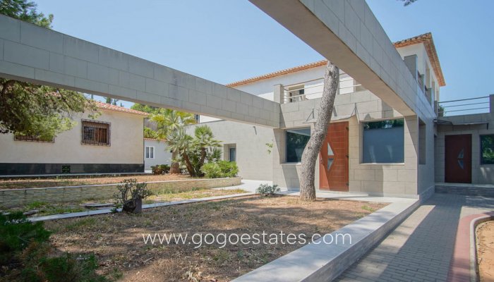 Te koop - Huis - Vrijstaande Villa - Dénia - Denia Centro