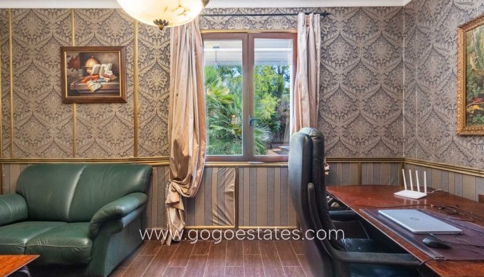 Te koop - Huis - Vrijstaande Villa - Dénia - Denia Centro