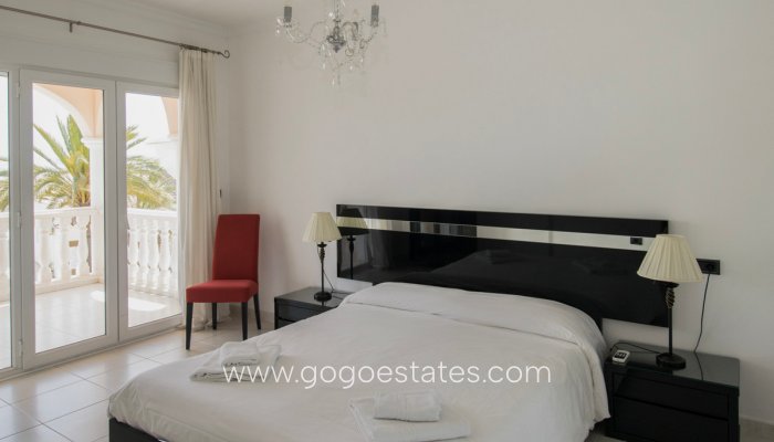 Te koop - Appartement - Appartement op de middelste verdieping - Benissa - Benissa Centro