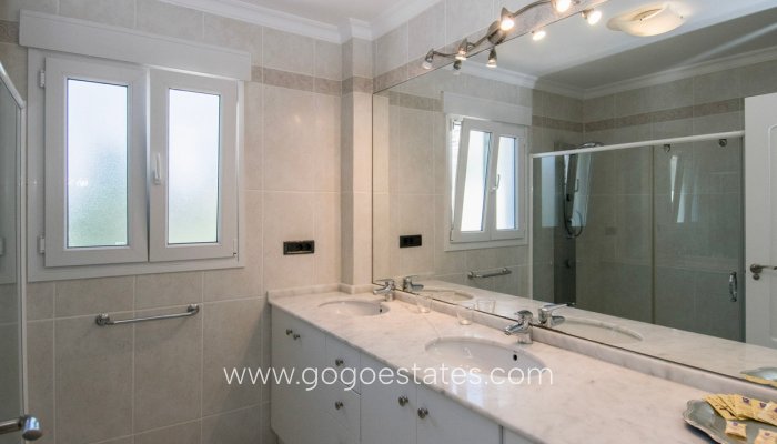 Te koop - Appartement - Appartement op de middelste verdieping - Benissa - Benissa Centro