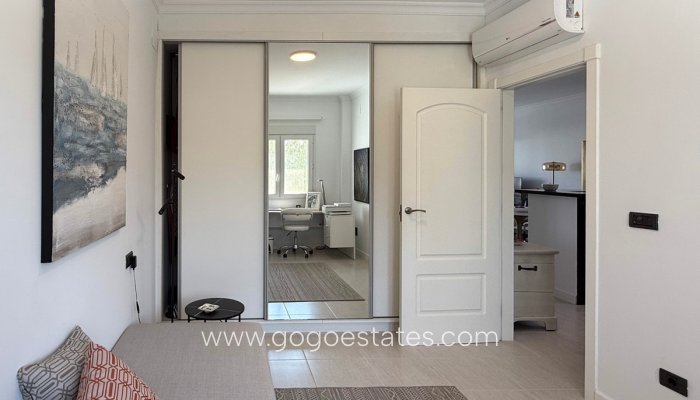 Te koop - Appartement - Appartement op de middelste verdieping - Benissa - Benissa Centro